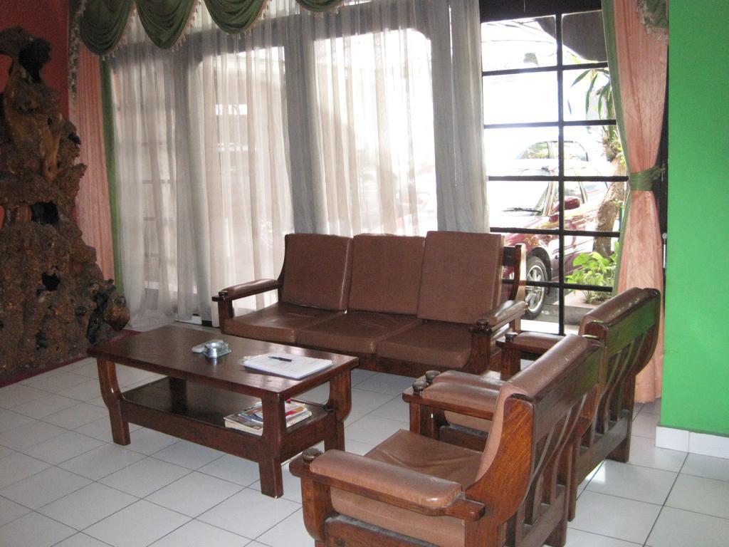 Sekar Sari Inn Kuta Lombok Exteriör bild